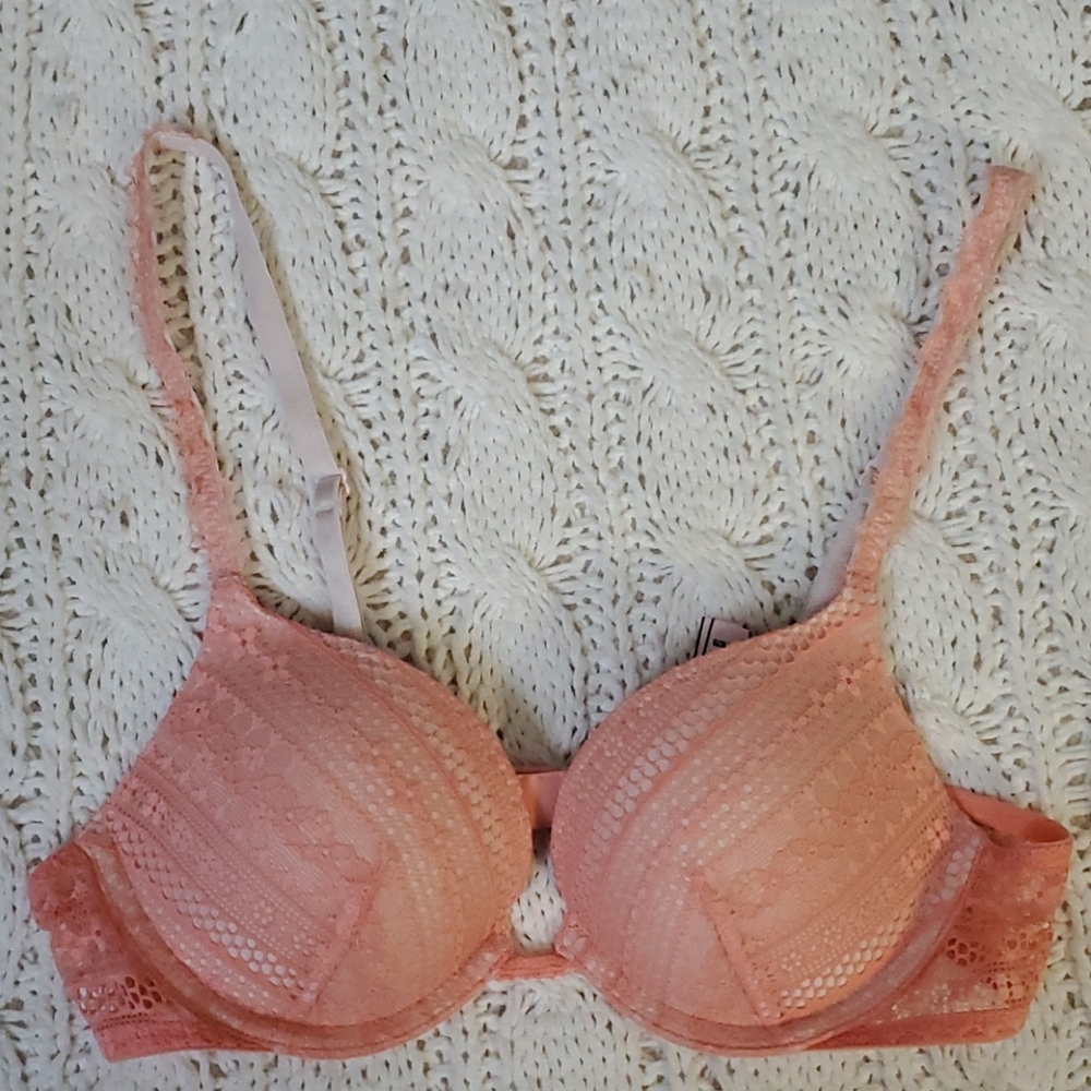 Victoria's Secret pushup bra